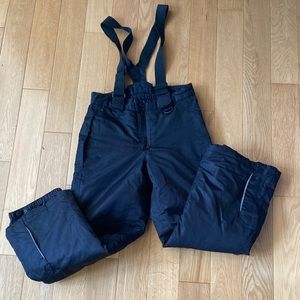 Kids black snow and ski pants. Great condition and warm